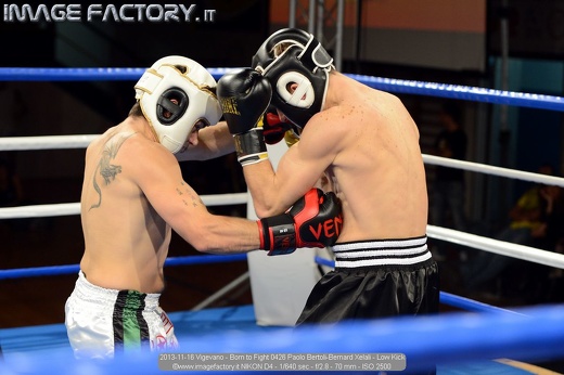 2013-11-16 Vigevano - Born to Fight 0426 Paolo Bertoli-Bernard Xelali - Low Kick